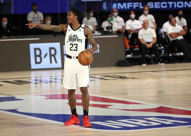 在定位球与 在定位球与